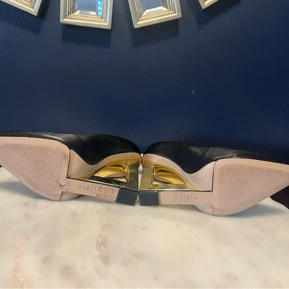 SCHUTZ Black and Gold Wedge - Picture 5 of 7